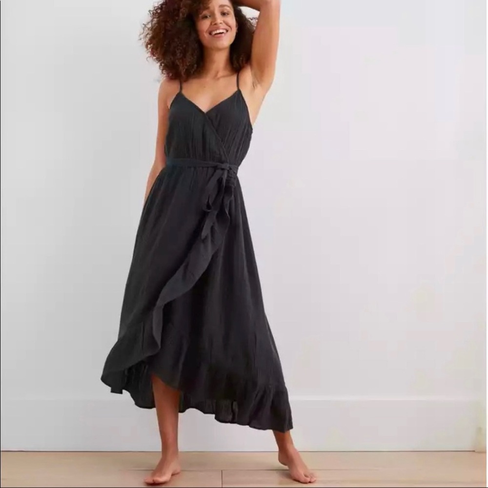 Aerie Charcoal Ruffle Dress